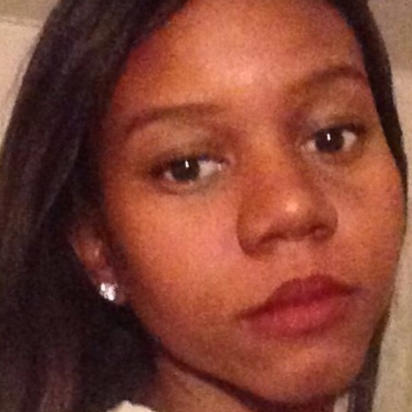 Meet your Posher, Lorna - Picture 1 of 1